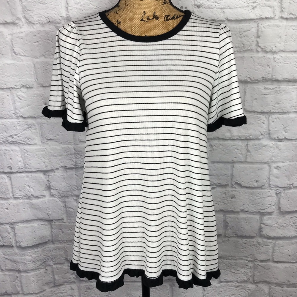 ❗️4/$25❗️CHRIS+CAROL Striped T-Shirt w/ Ruffle Hem
